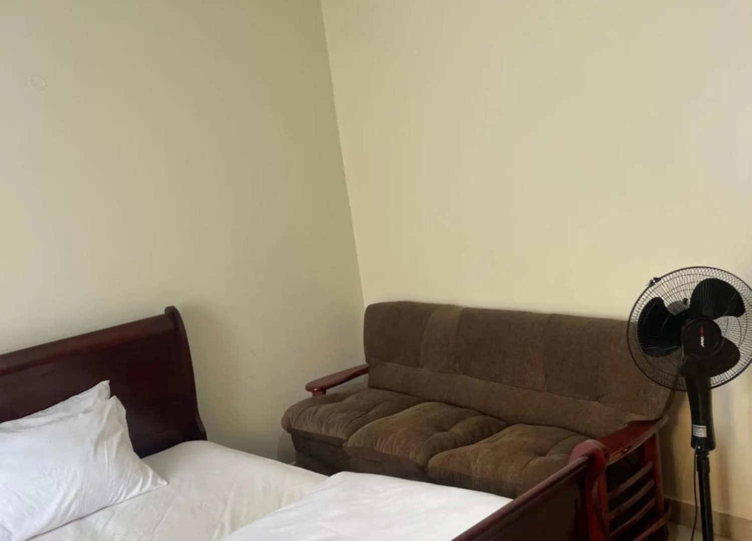 Ha Luxury Two Bedroom Flatabuziga Kampala